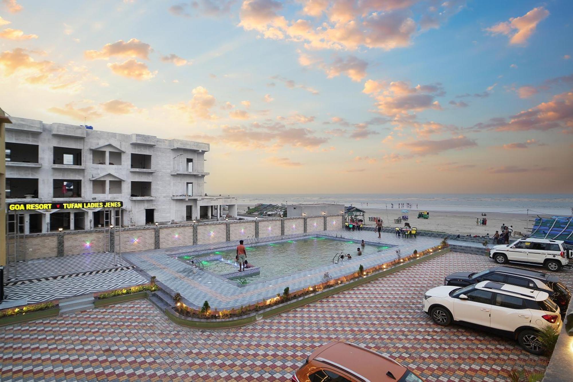 Goa Beach Resort On Beach Mandarmani Buitenkant foto