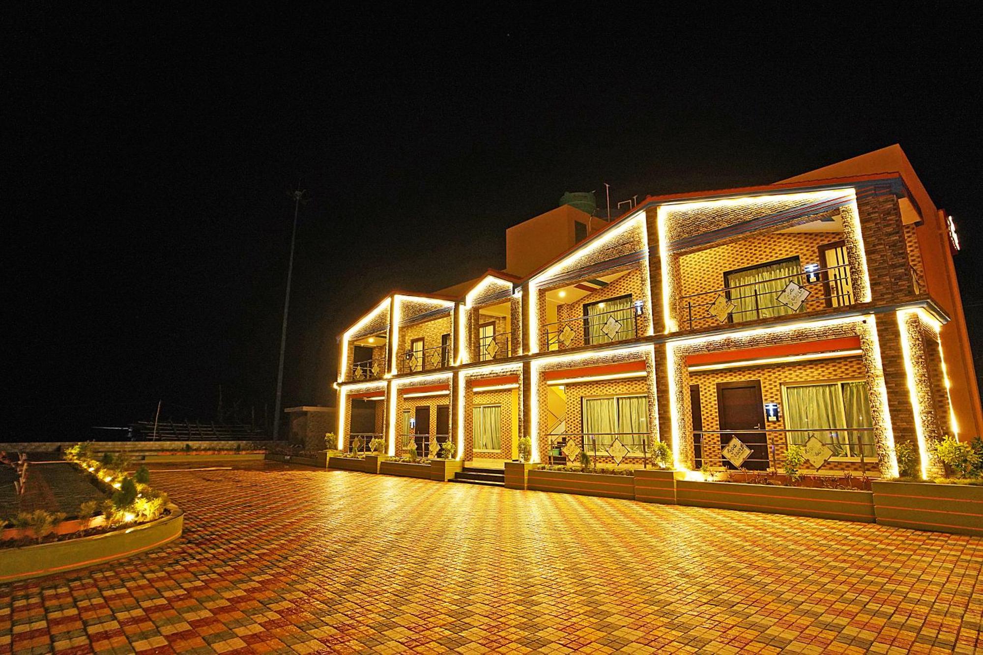 Goa Beach Resort On Beach Mandarmani Buitenkant foto
