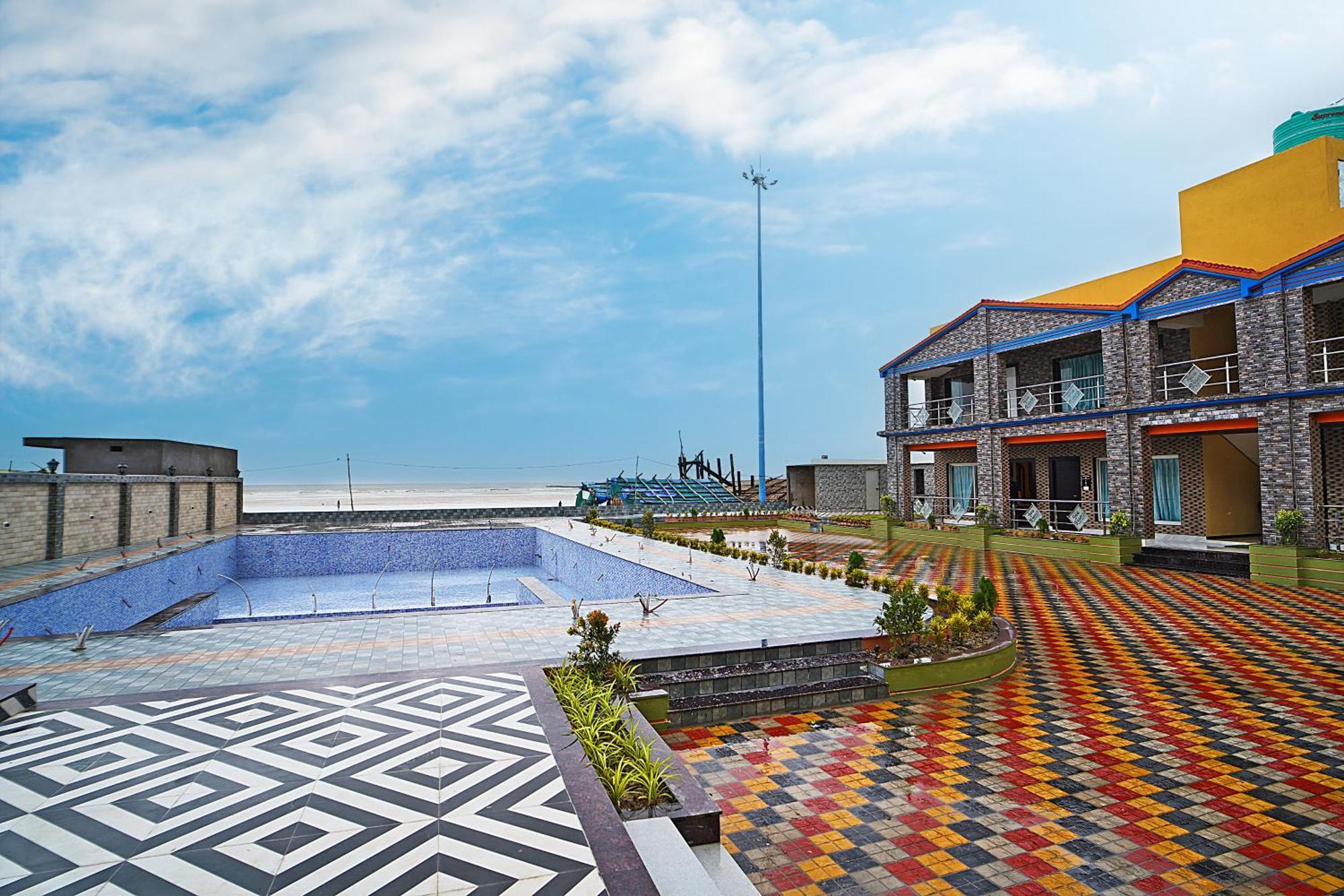Goa Beach Resort On Beach Mandarmani Buitenkant foto