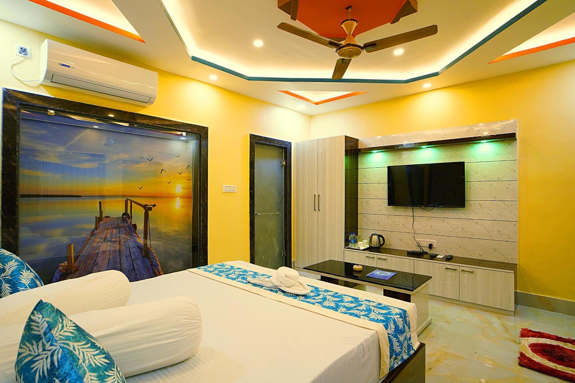 Goa Beach Resort On Beach Mandarmani Buitenkant foto